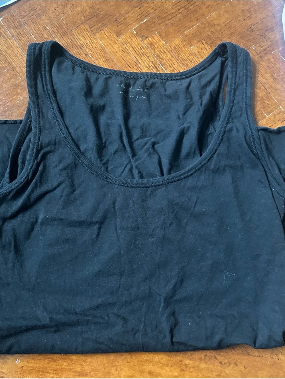 Black Scoop Neck Tank Top